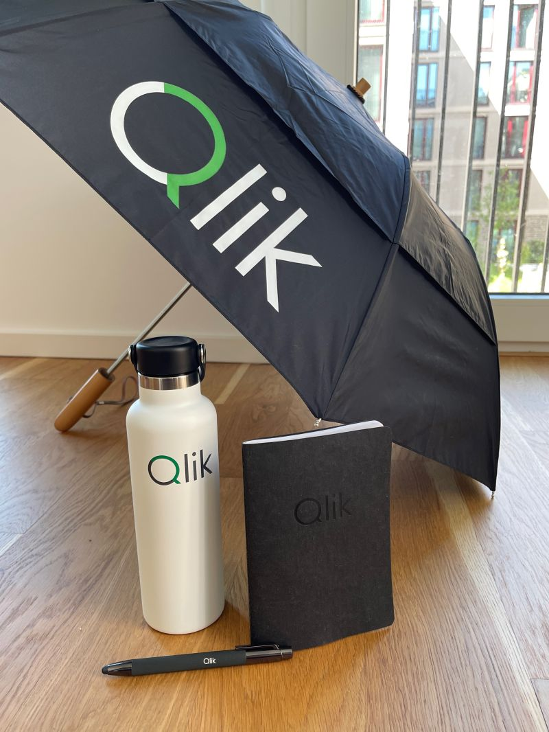 Photo of Qlik swag that arrrived, letting the vibes begin